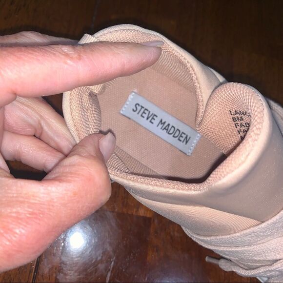 𝅺STEVE MADDEN Lancer Slip on Sneaker Tan Womens Sz 8 - Picture 11 of 12